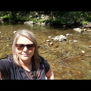 Meet your Posher, Beth